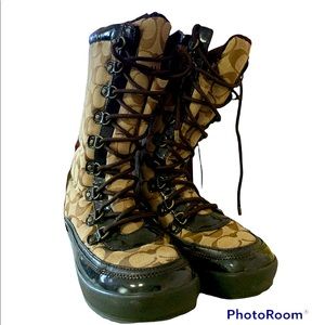 COACH Lace up boots